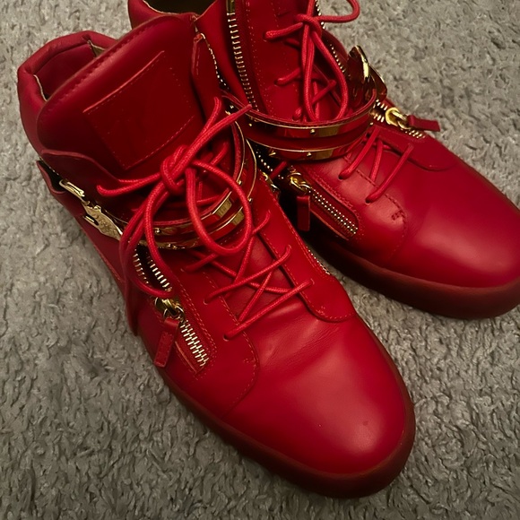 Red and Gold Giuseppe Zanotti size 14 excellent condition - Picture 2 of 5